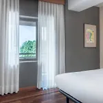 Ac By Marriott 4* ポンフェラダ